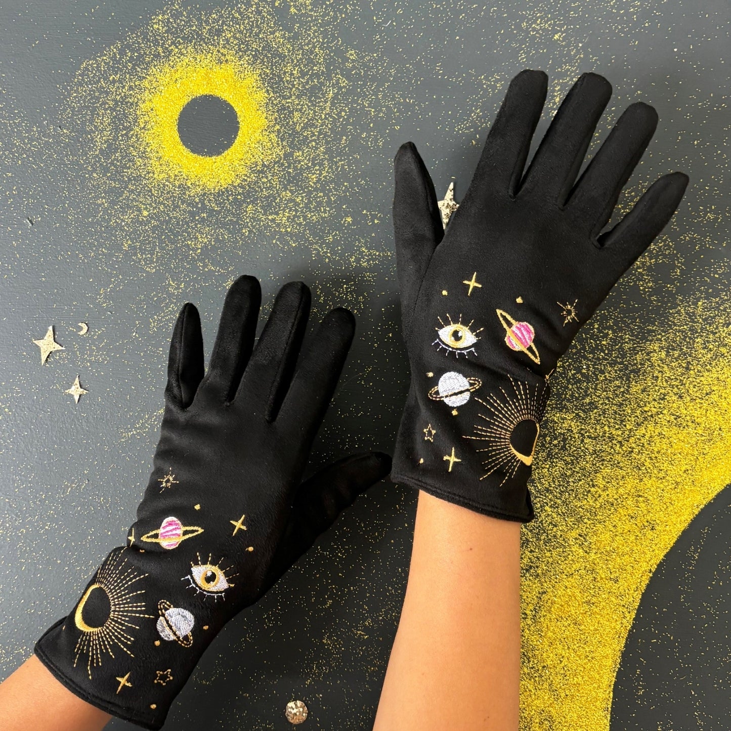 House of disaster-After Dark-Handschoenen-Geborduurd
