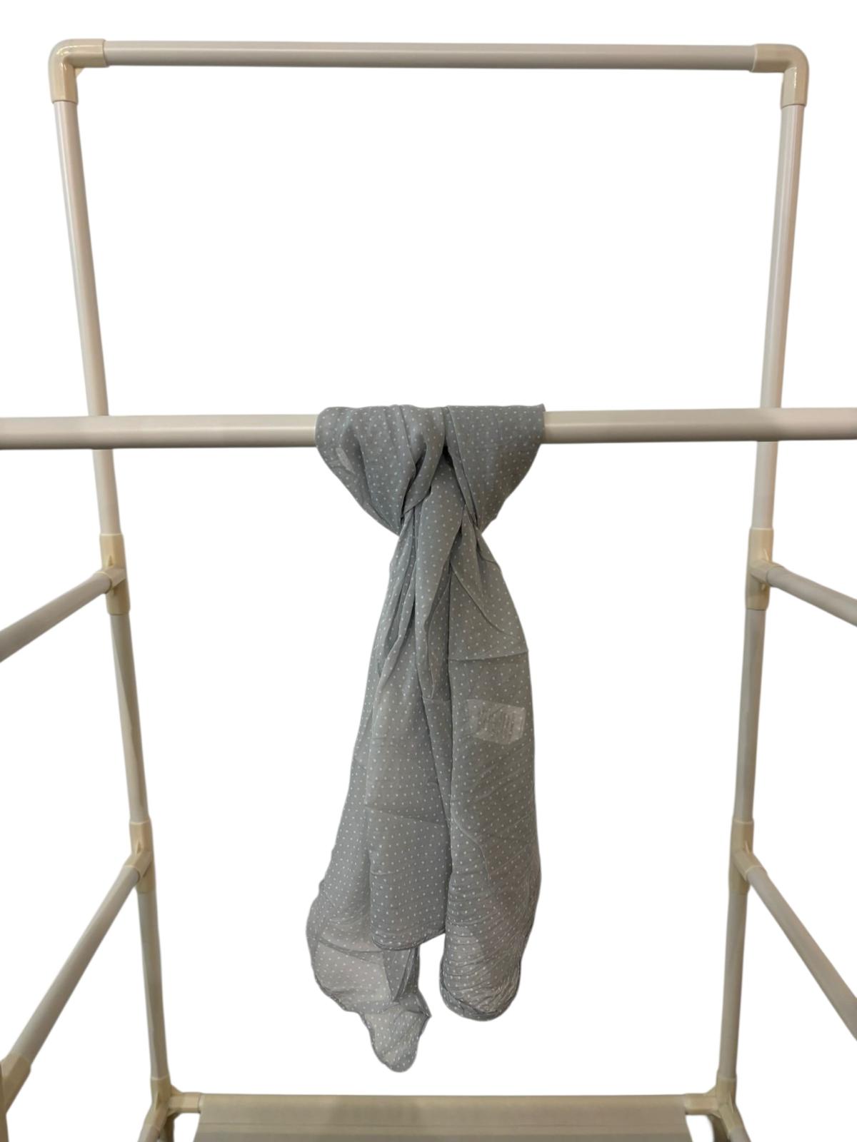 Sjaal-Katoen-Zijde-Italiaans-lichtblauw met witte stippen